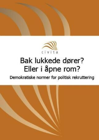 Bak lukkede dører? Eller i åpne rom?