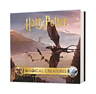 Harry Potter ¿ Magical Creatures: A Movie Scrapbook