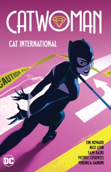 Catwoman Vol. 2: Cat International